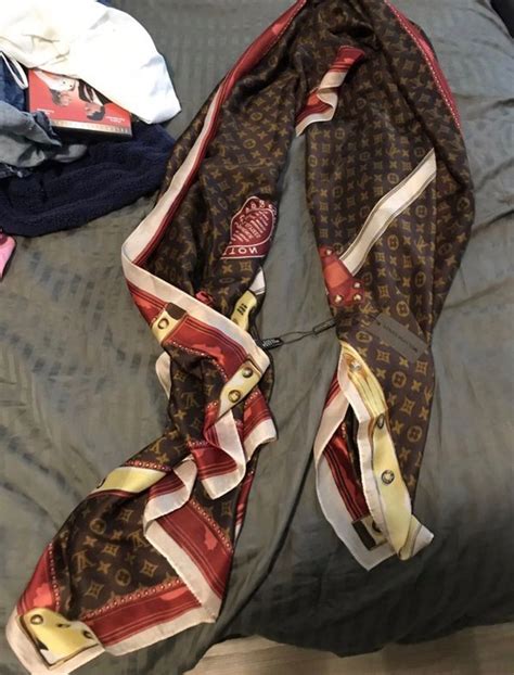 louis vuitton scarf silk men|authentic Louis Vuitton silk scarf.